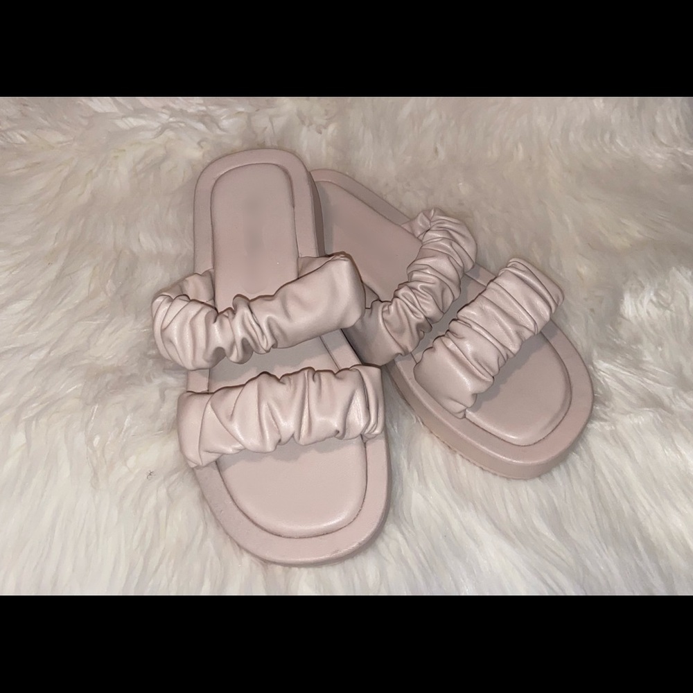 SADIE nude chunky strap slides
